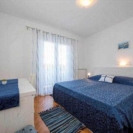Apartments Anica Kampor ภายนอก รูปภาพ